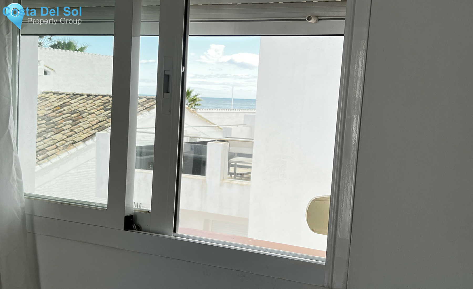 Semi-Detached House in New Golden Mile-1293820