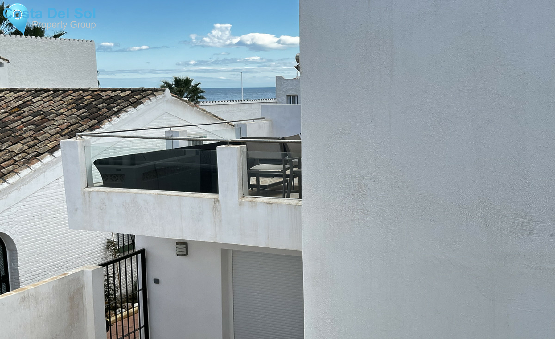 Semi-Detached House in New Golden Mile-1293824