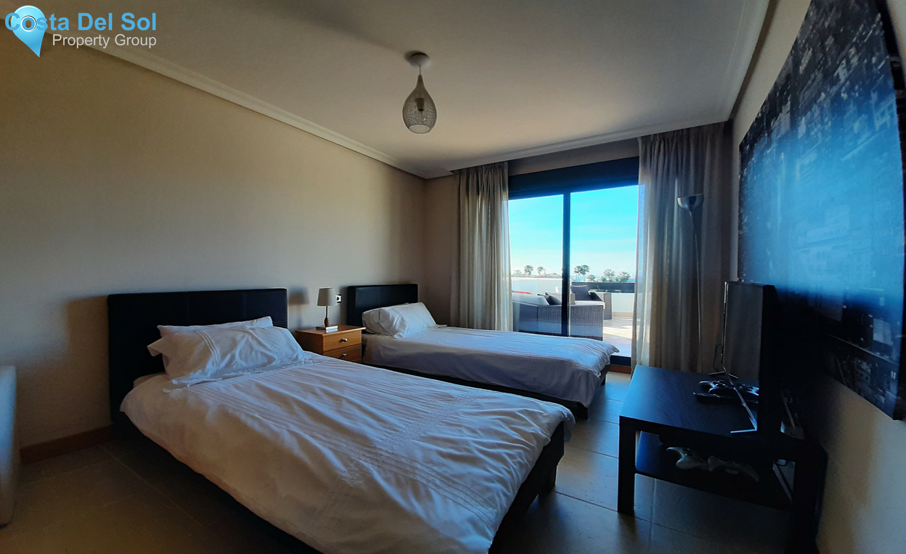 Semi-Detached House in New Golden Mile-1305411