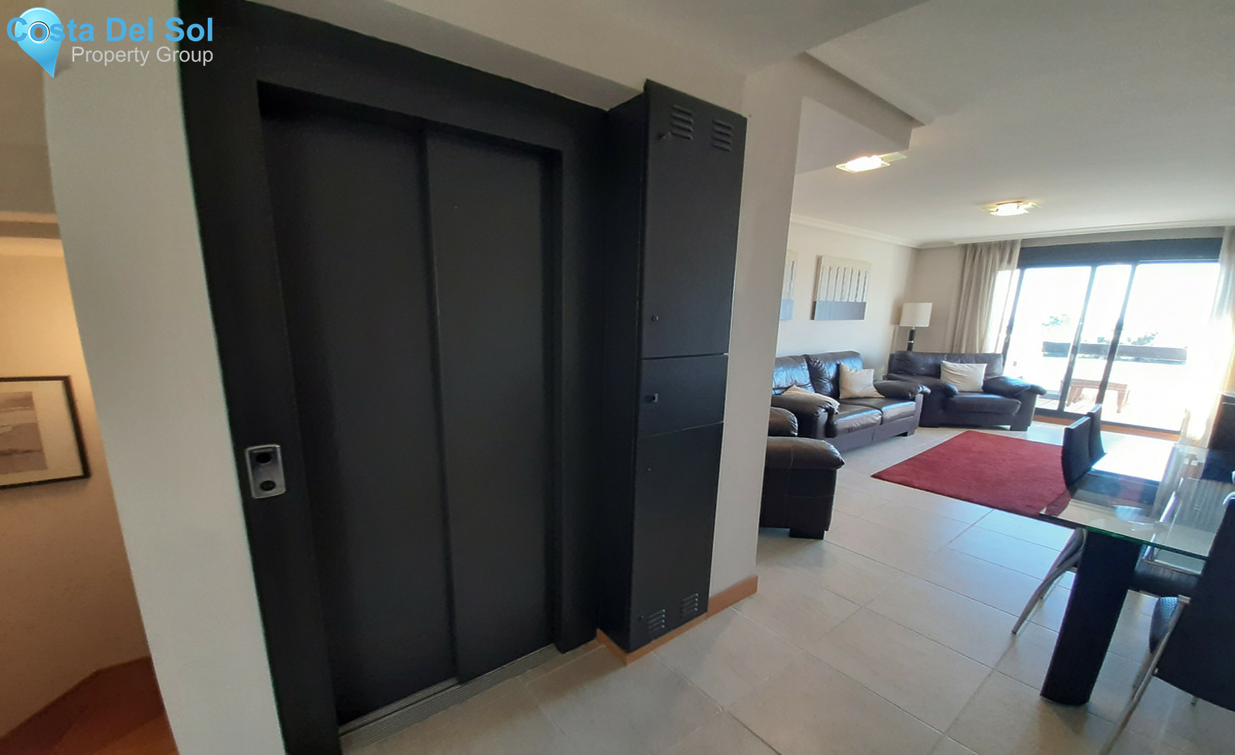 Semi-Detached House in New Golden Mile-1305403