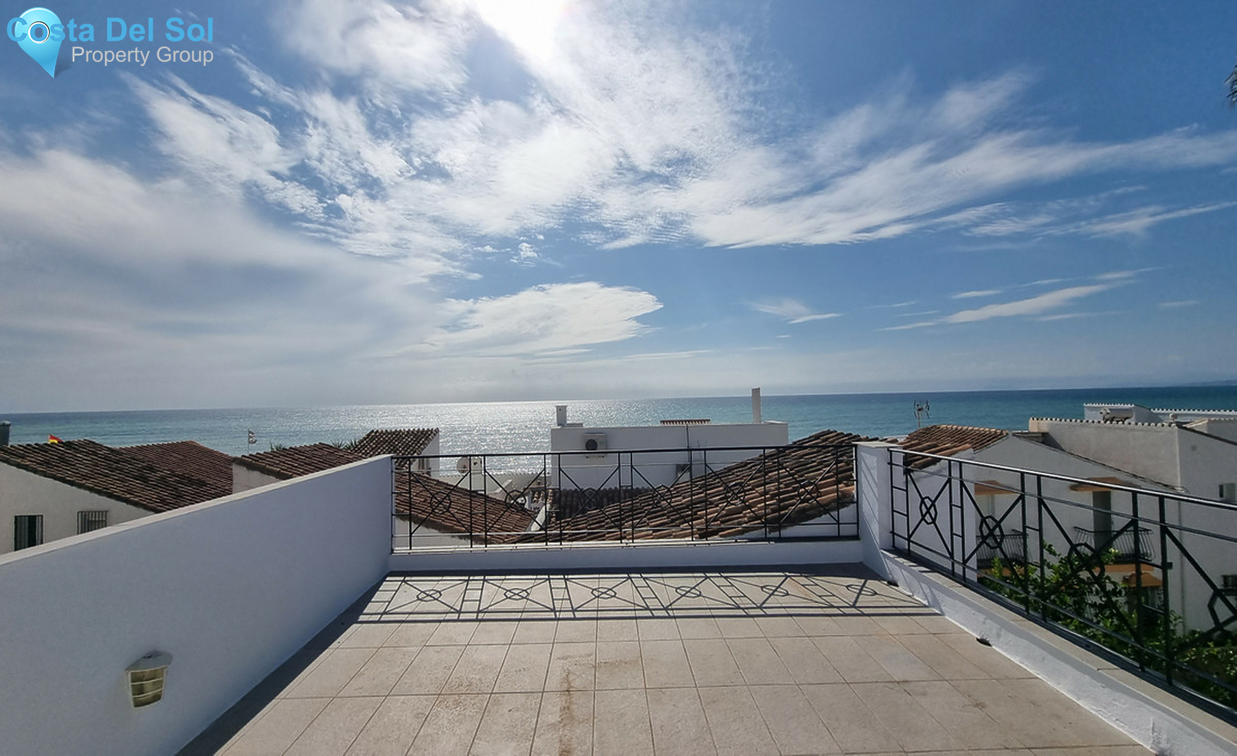 Semi-Detached House in New Golden Mile-1339748