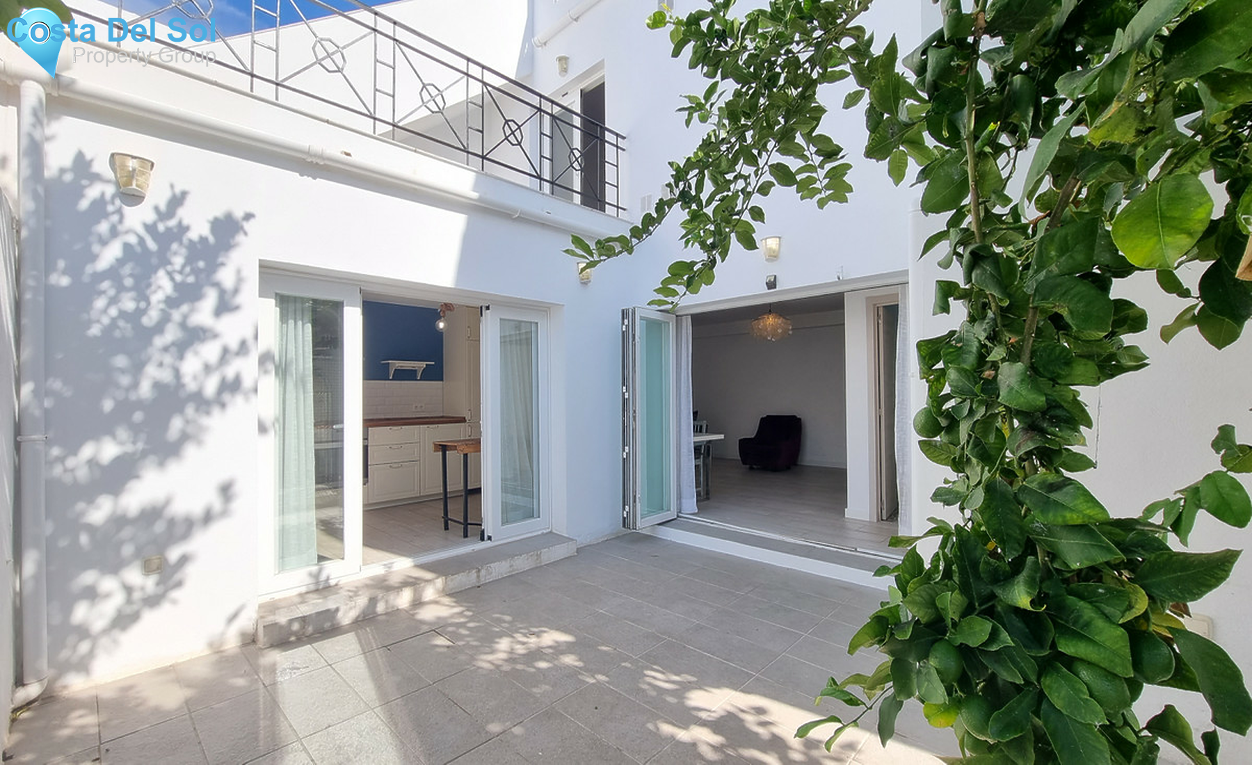 Semi-Detached House in New Golden Mile-1339735