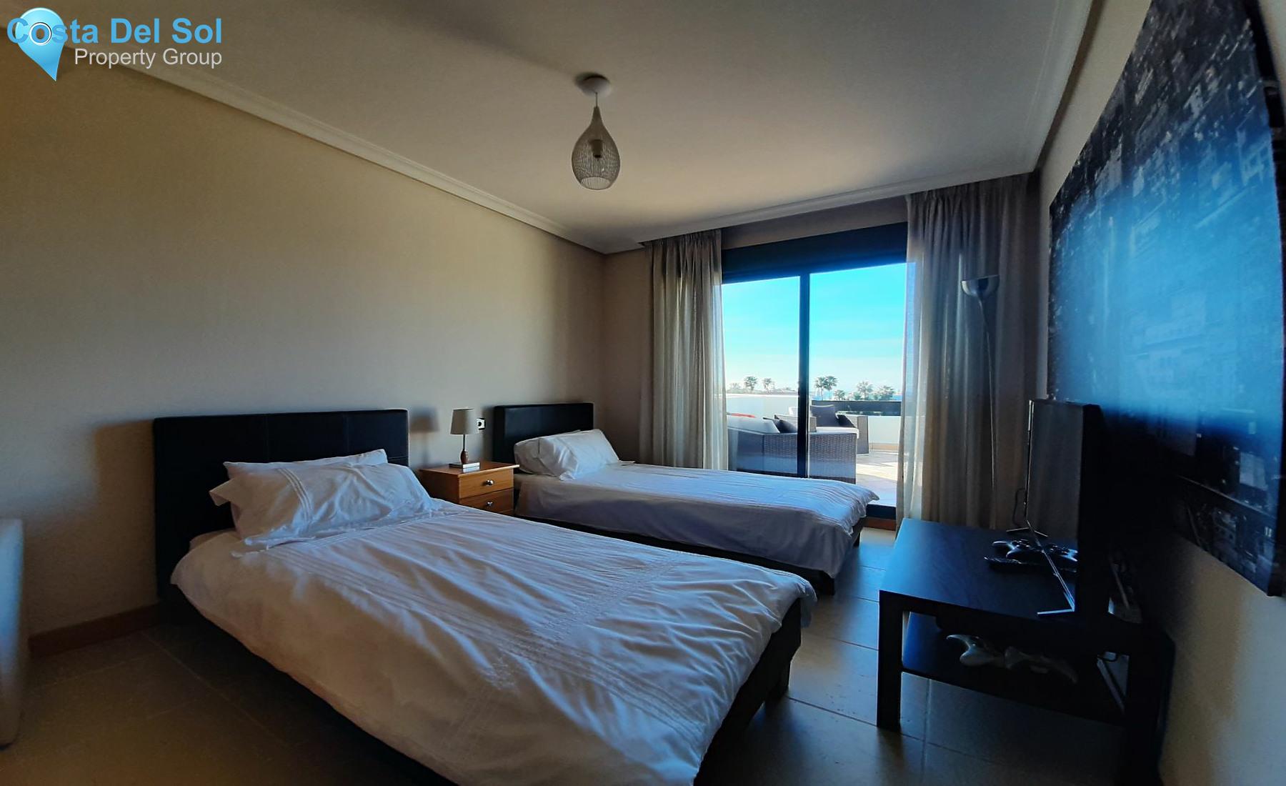 Semi-Detached House in New Golden Mile-1141383