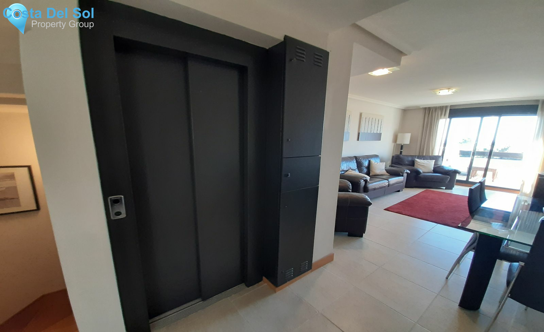 Semi-Detached House in New Golden Mile-1141375