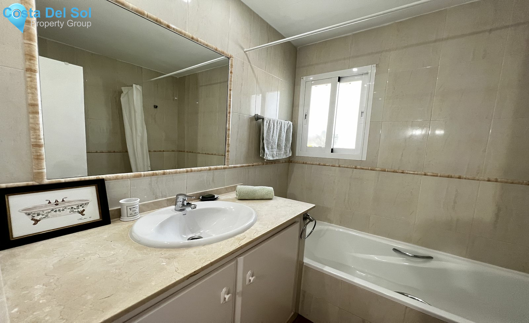 Semi-Detached House in New Golden Mile-1171829