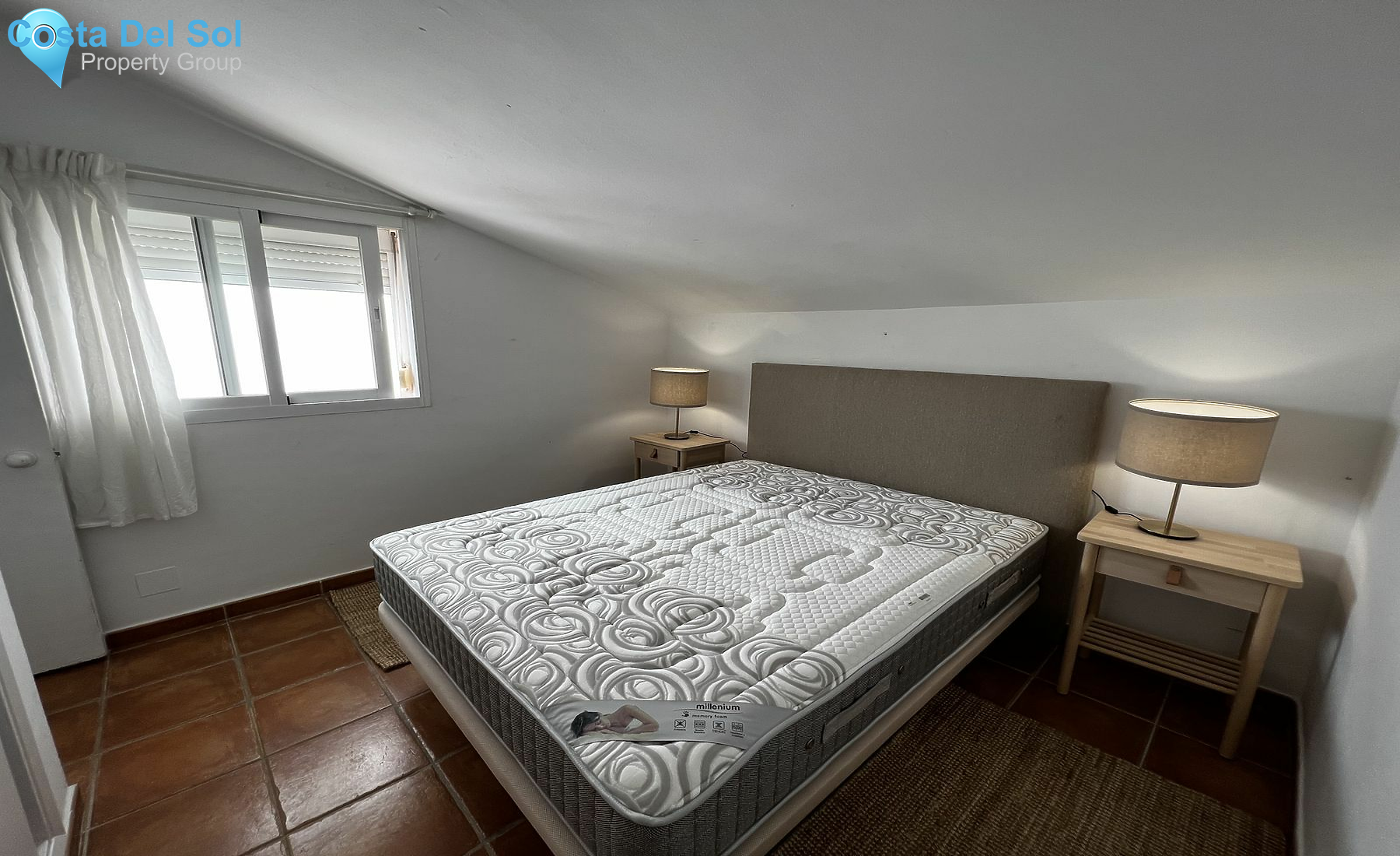 Semi-Detached House in New Golden Mile-1171831