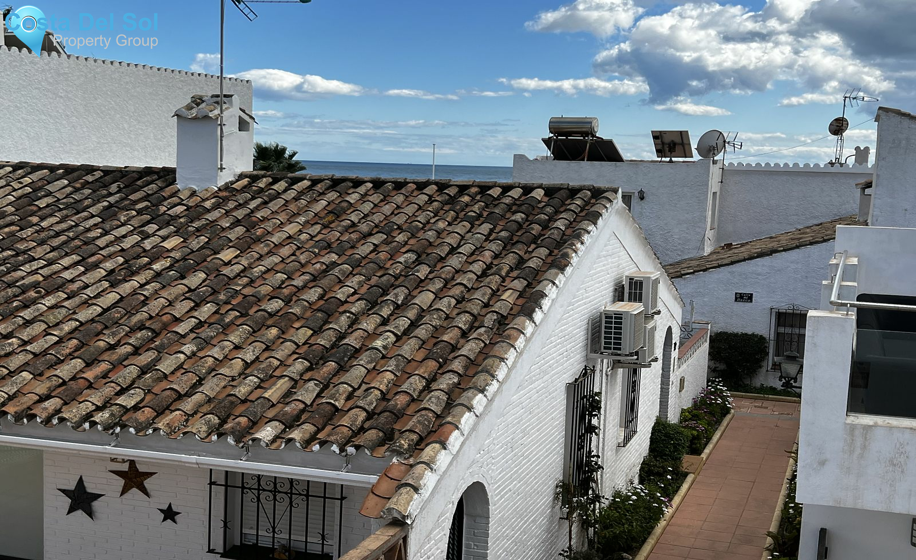 Semi-Detached House in New Golden Mile-1171833