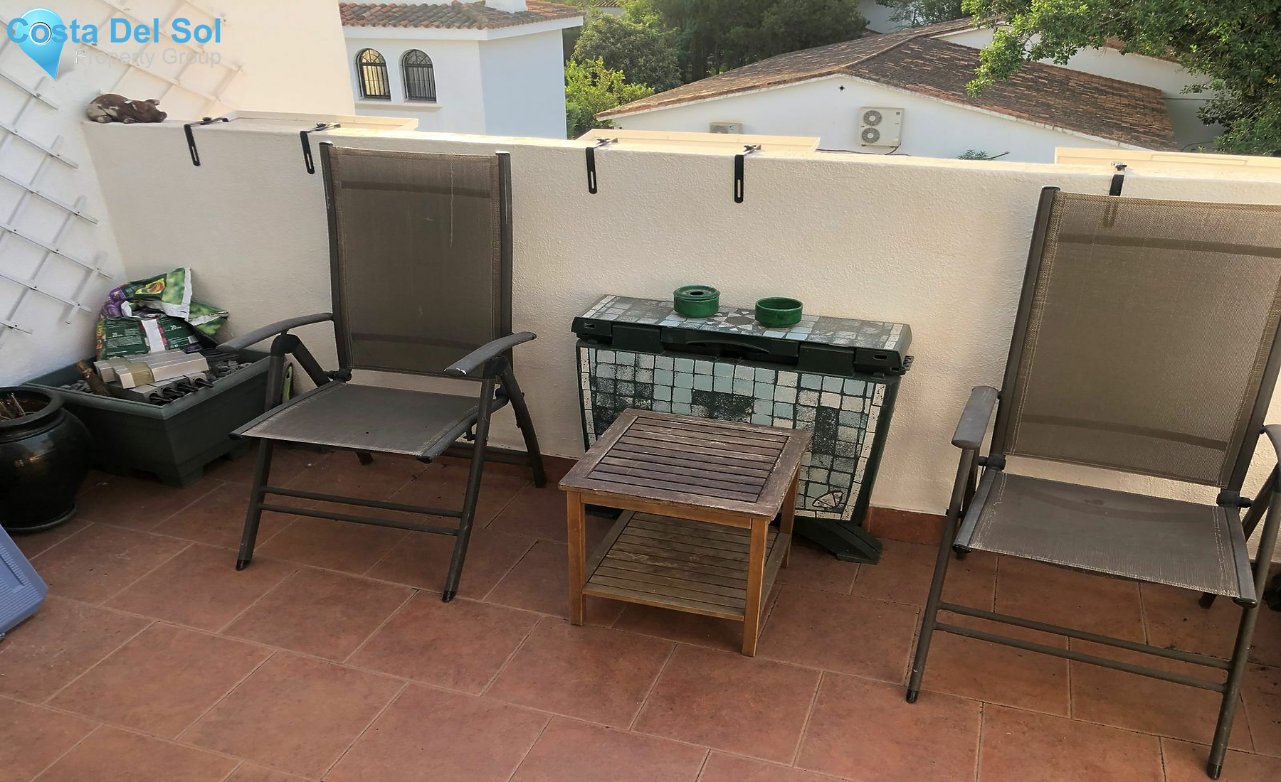 Semi-Detached House in New Golden Mile-1495815