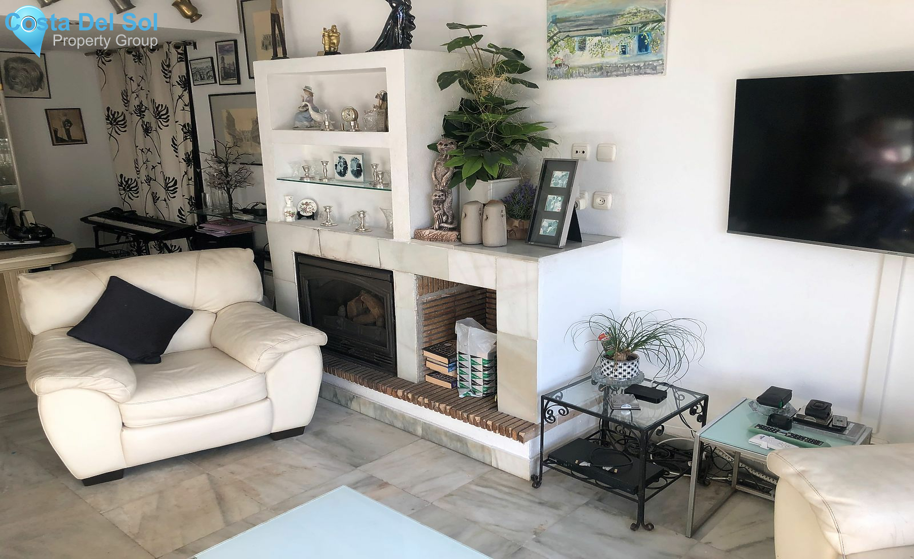 Semi-Detached House in New Golden Mile-1495807