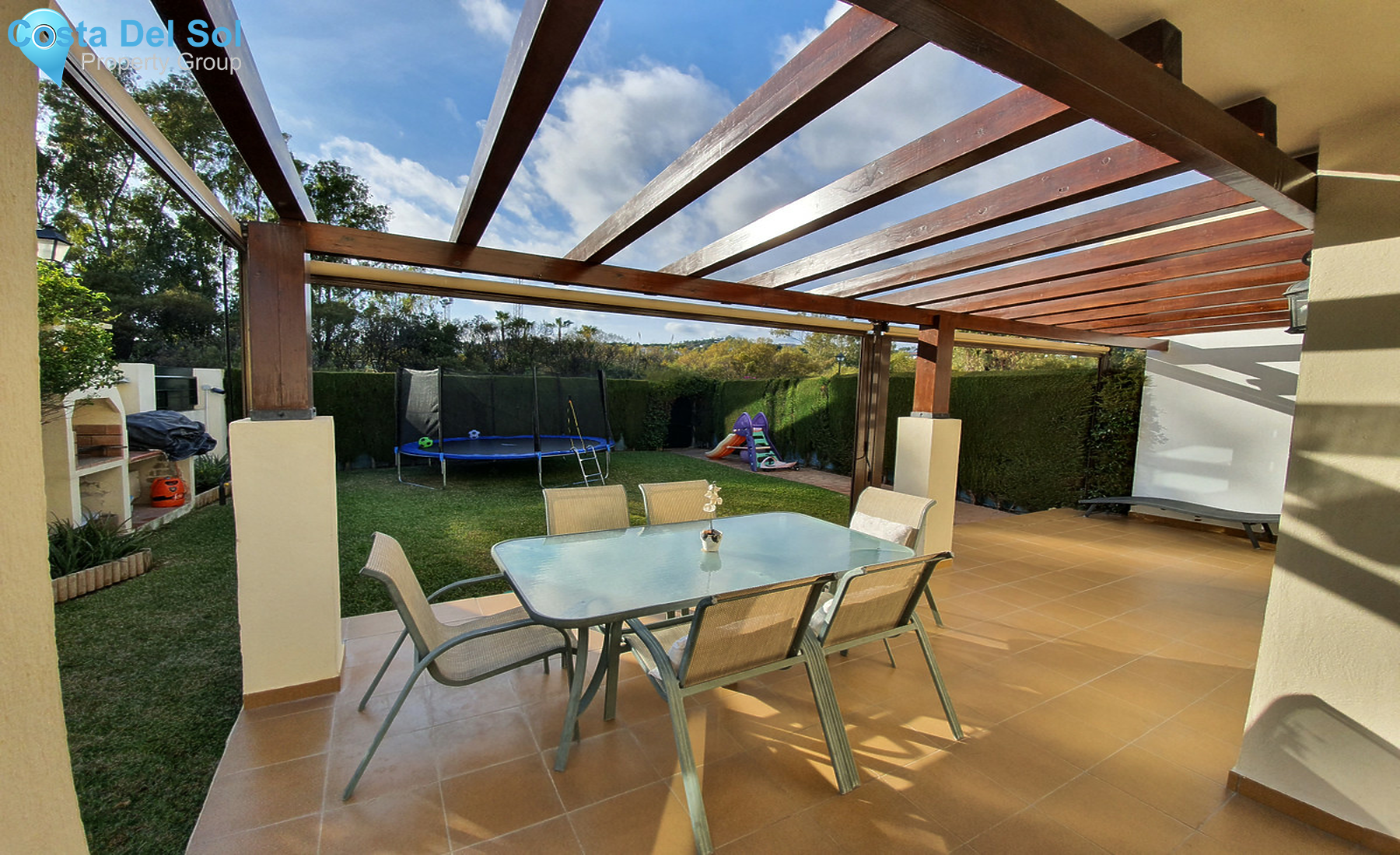 Semi-Detached House in Nueva Andalucía-1555319