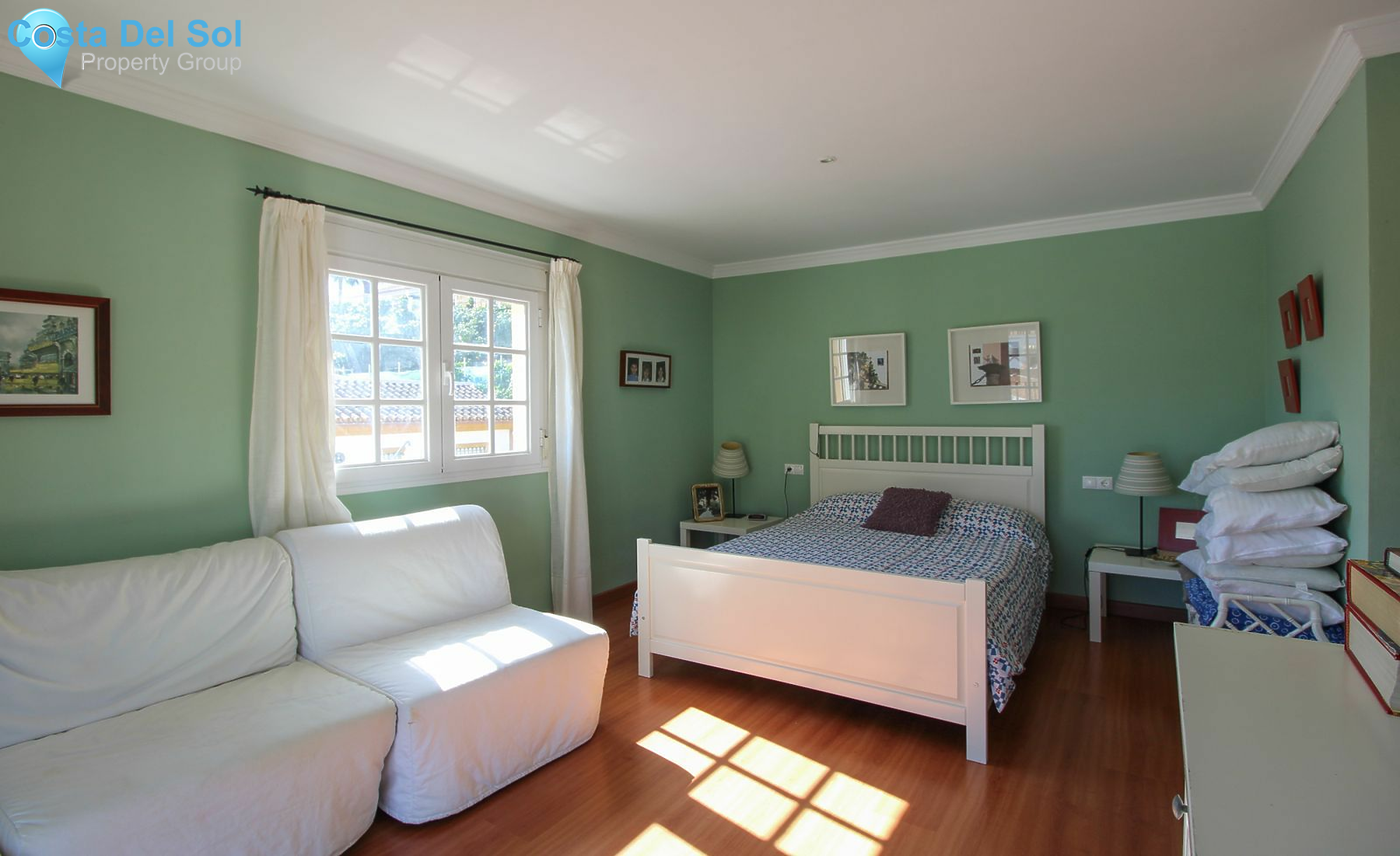 Semi-Detached House in Nueva Andalucía-1554448