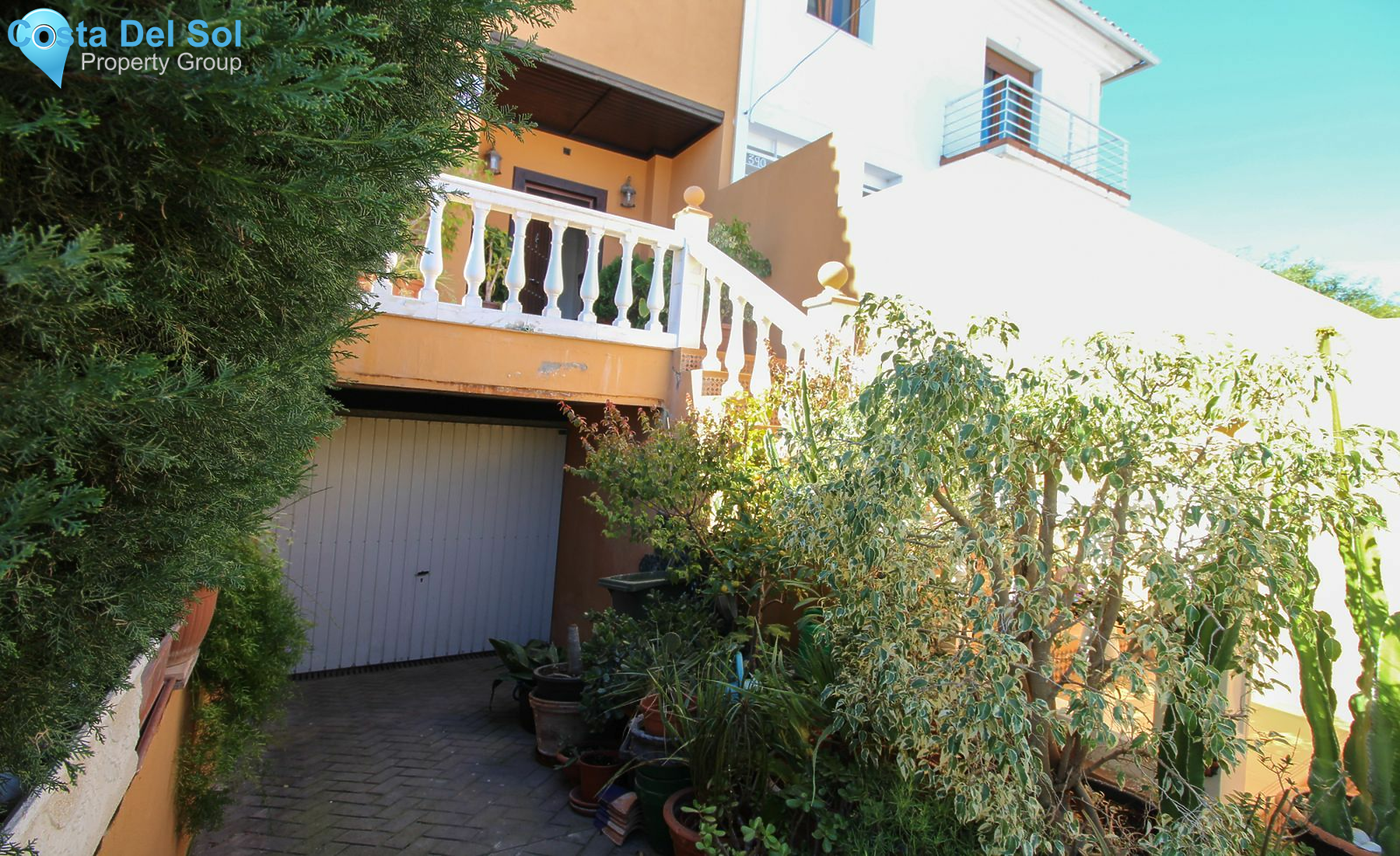 Semi-Detached House in Nueva Andalucía-1554439