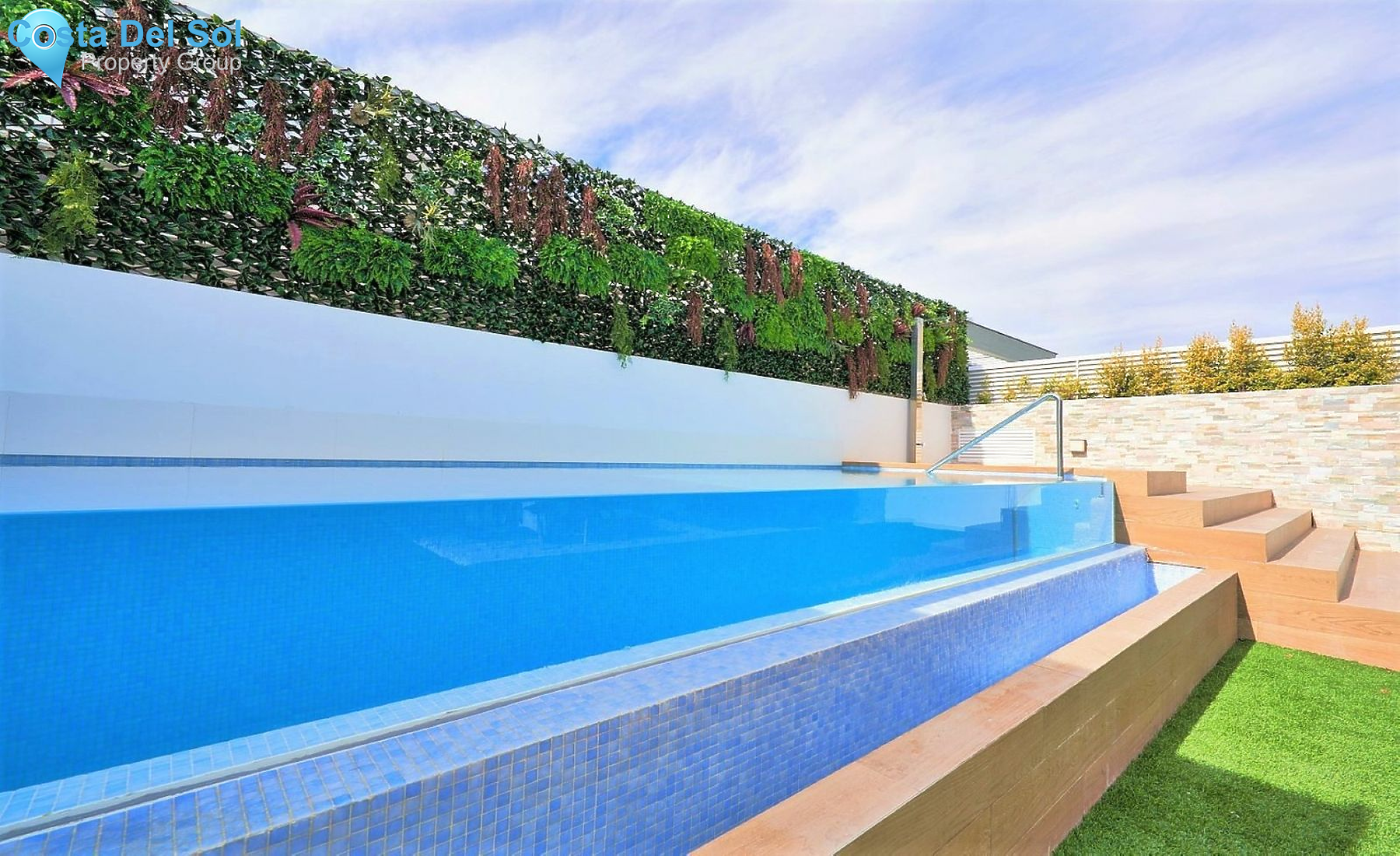 Semi-Detached House in Puerto Banús-1426182