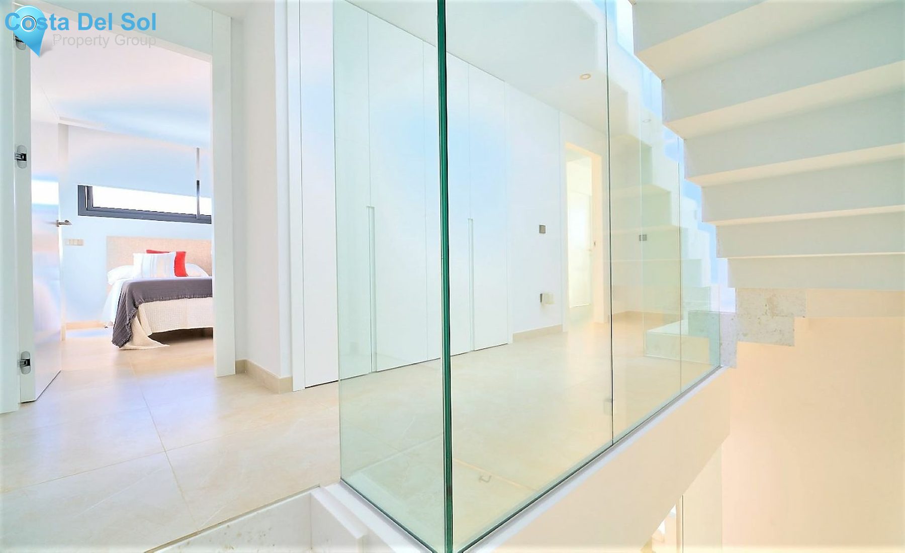 Semi-Detached House in Puerto Banús-1426184