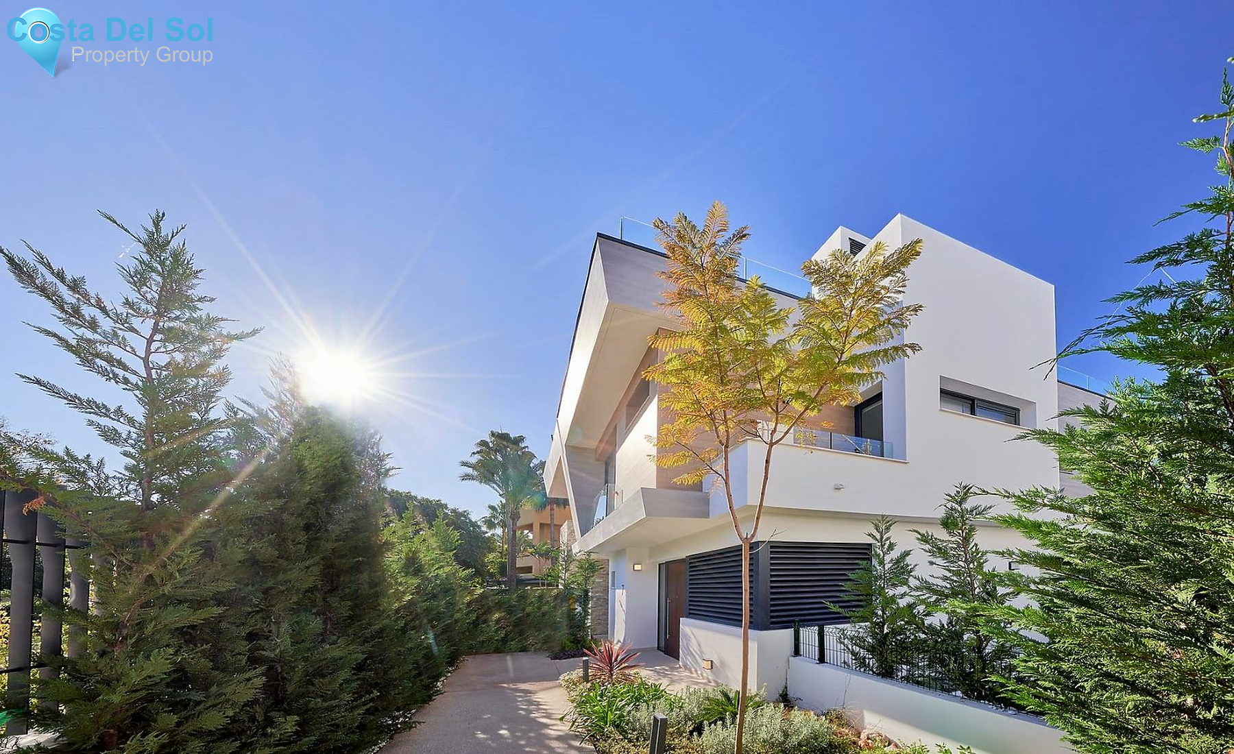 Semi-Detached House in Puerto Banús-1426172