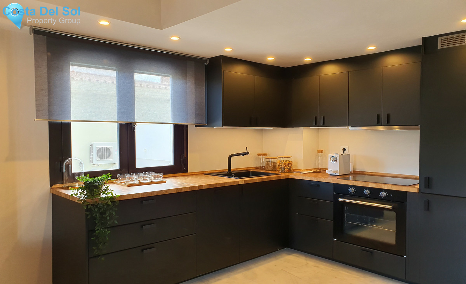 Semi-Detached House in Riviera del Sol-1236976