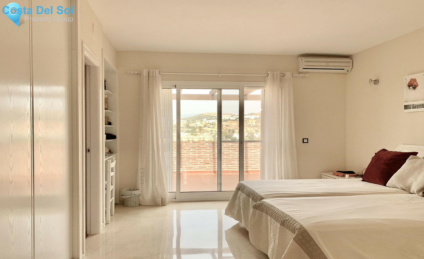 Semi-Detached House in Riviera del Sol-1275638