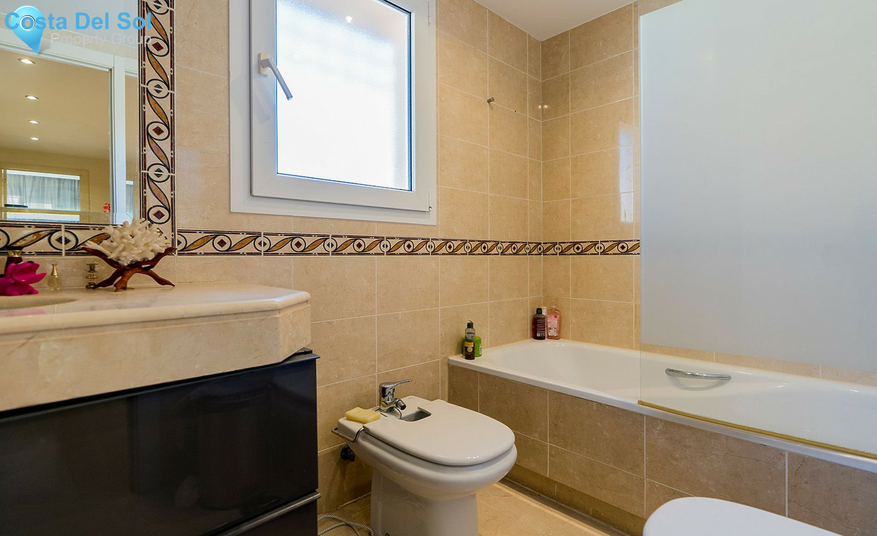 Semi-Detached House in Riviera del Sol-1460500