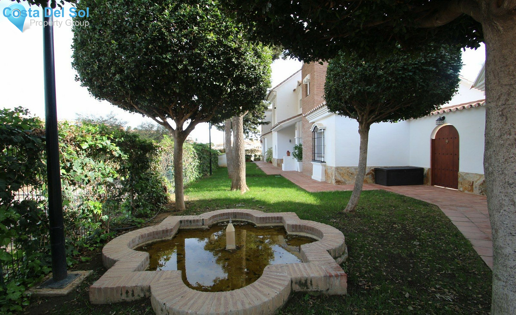 Semi-Detached House in Riviera del Sol