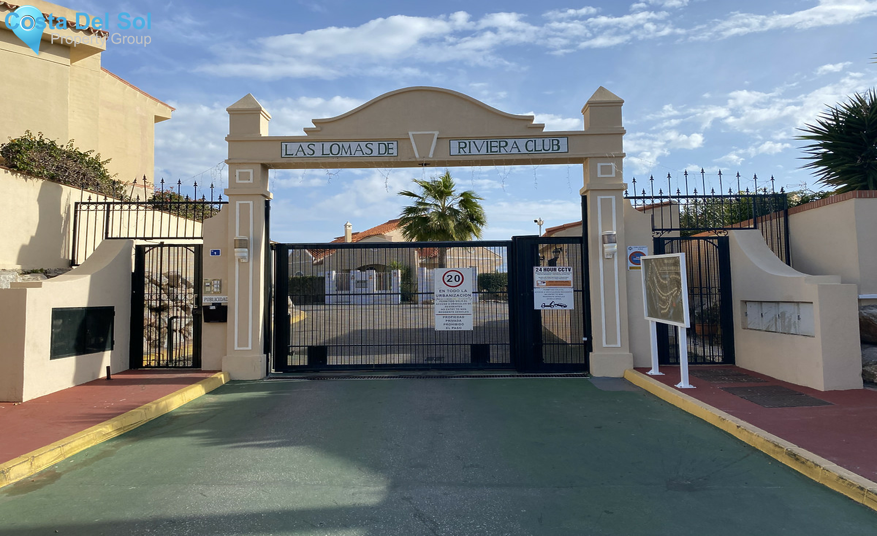 Semi-Detached House in Riviera del Sol-1560558