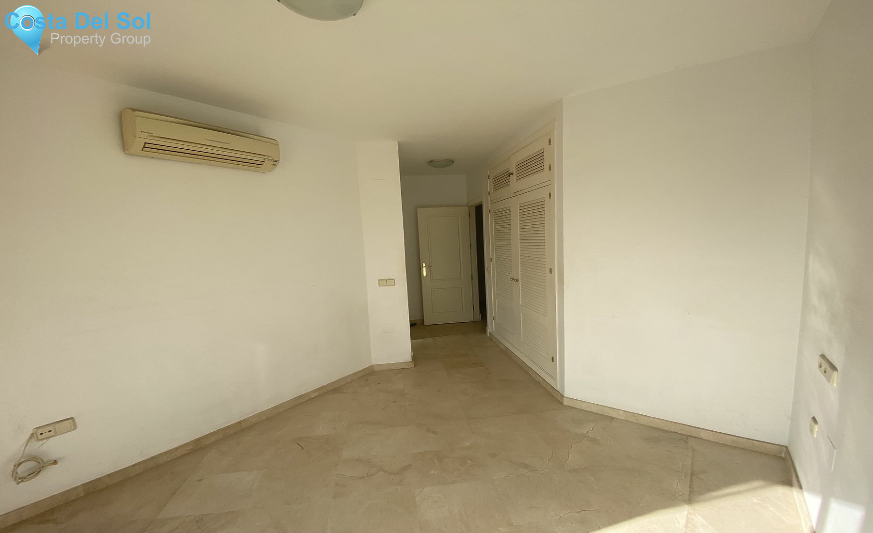 Semi-Detached House in Riviera del Sol-1546854