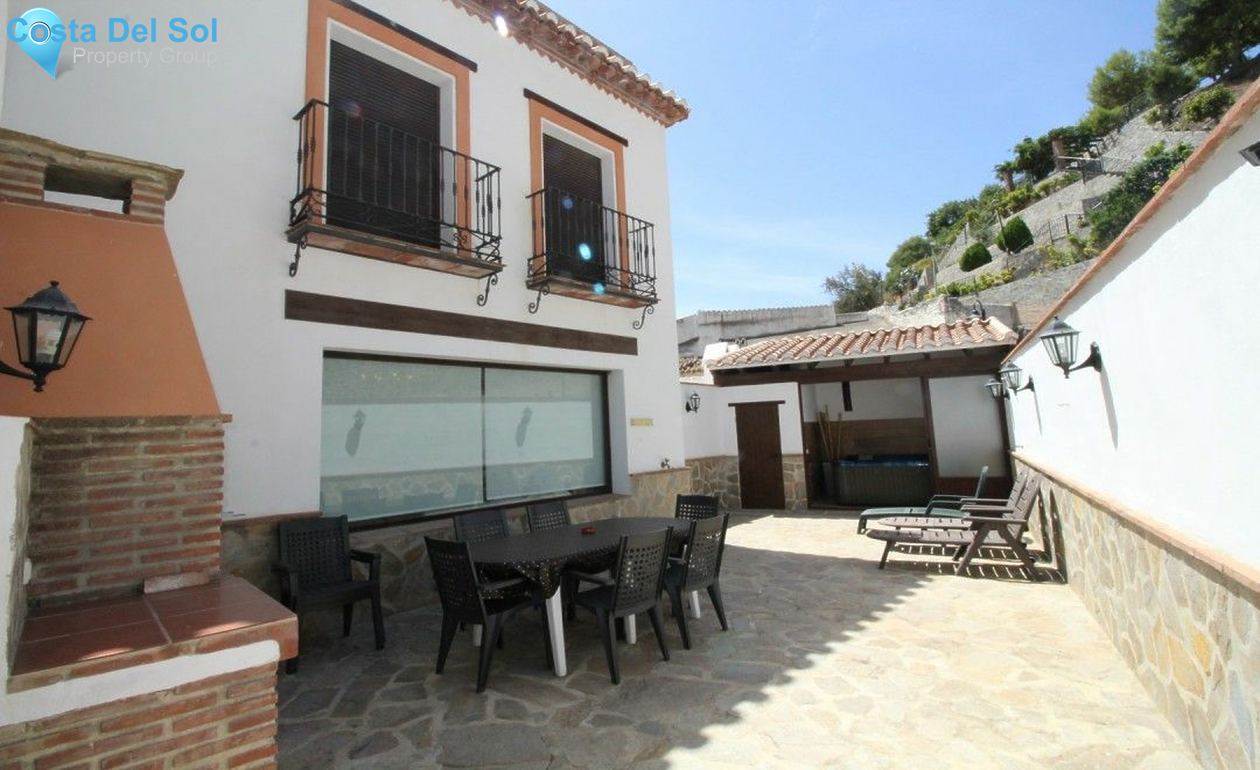 Semi-Detached House in Salares-1230256