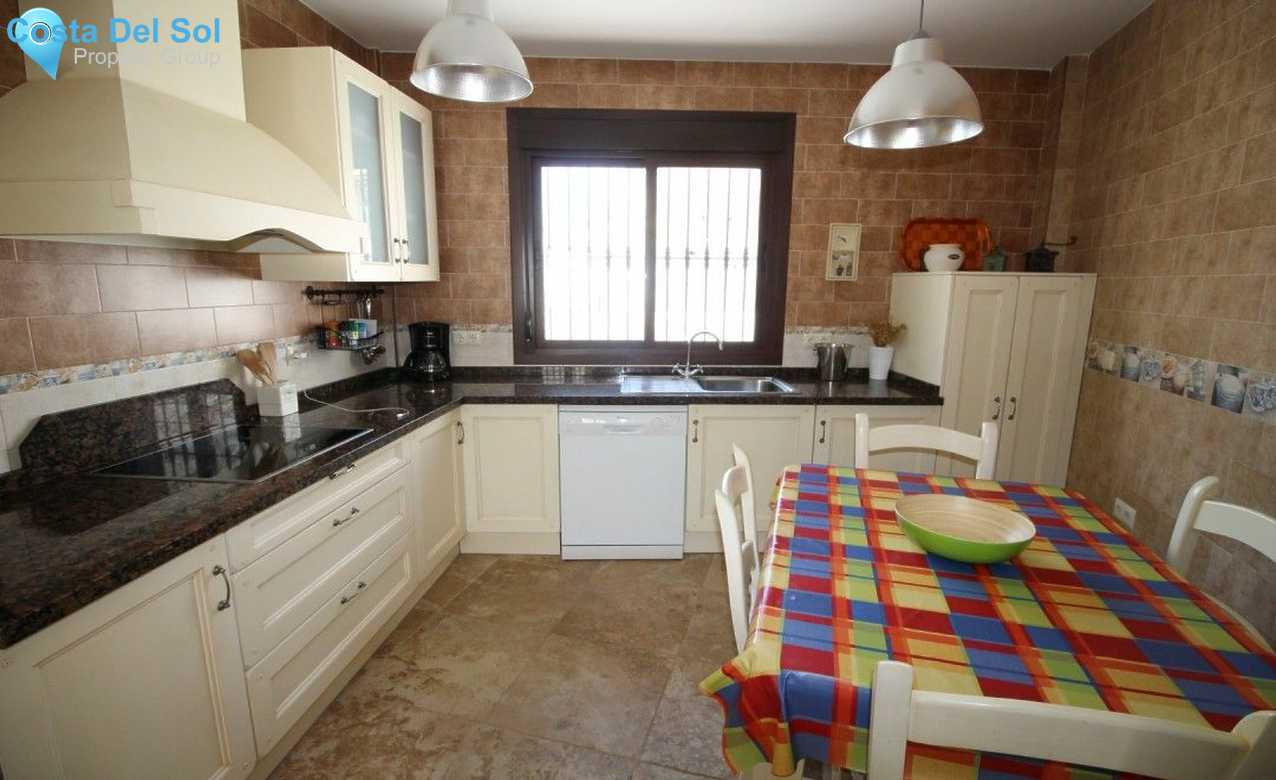 Semi-Detached House in Salares-1230265