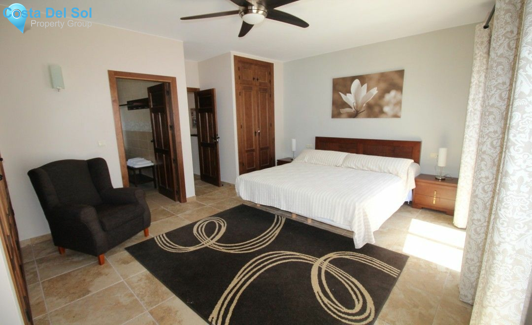 Semi-Detached House in Salares-1230267