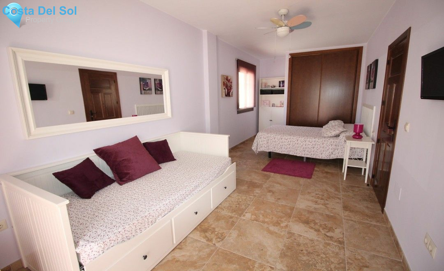 Semi-Detached House in Salares-1230269