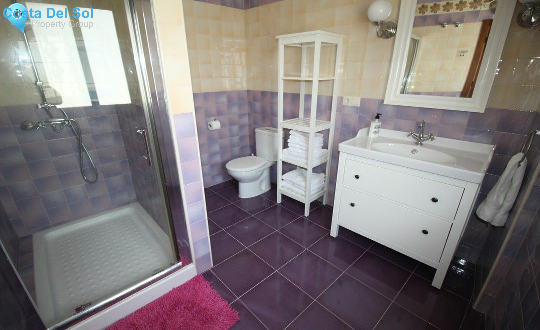 Semi-Detached House in Salares-1230273