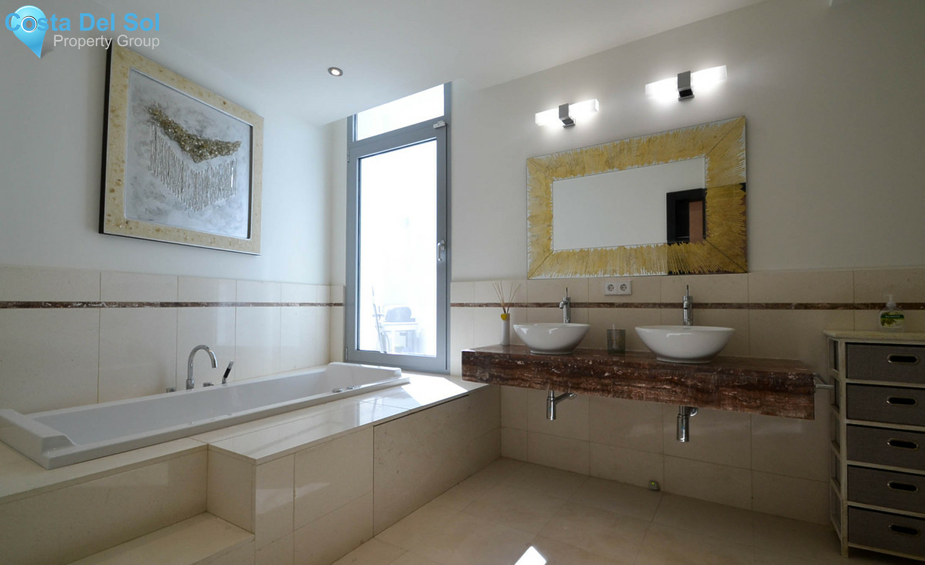 Semi-Detached House in Sierra Blanca-688276