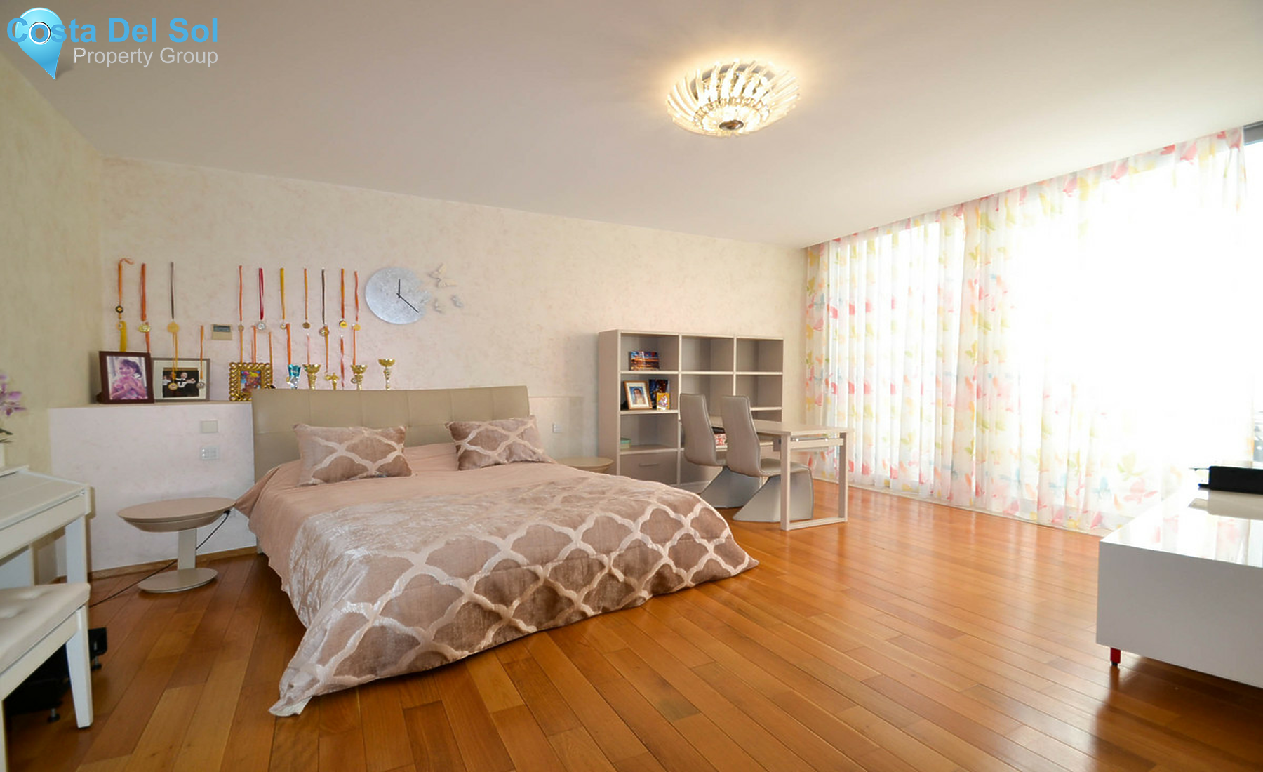 Semi-Detached House in Sierra Blanca-688266