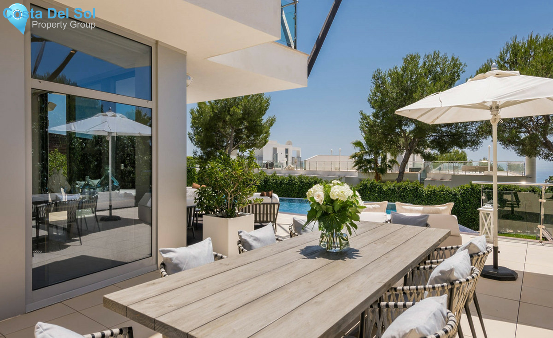 Semi-Detached House in Sierra Blanca