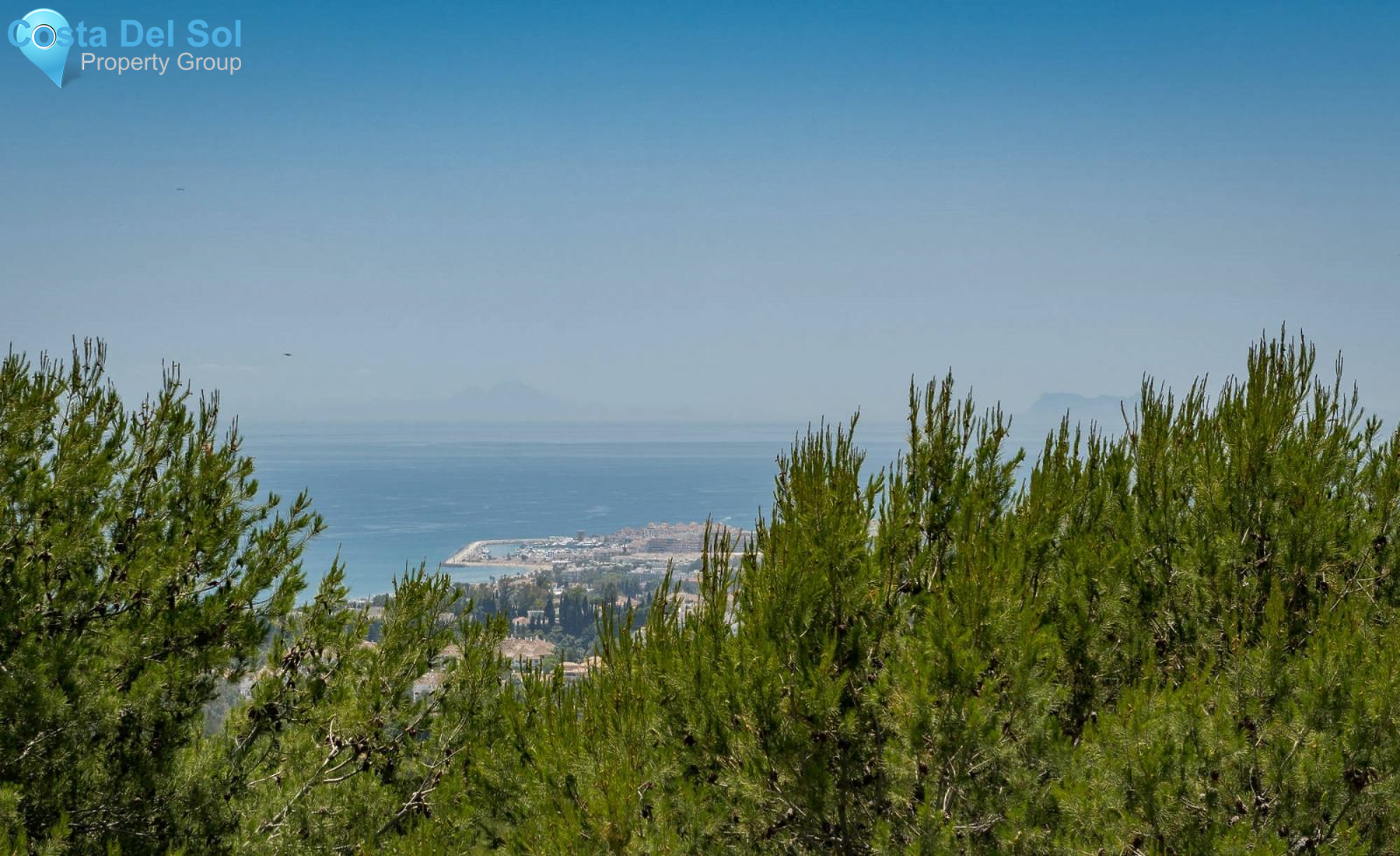 Semi-Detached House in Sierra Blanca-1191631