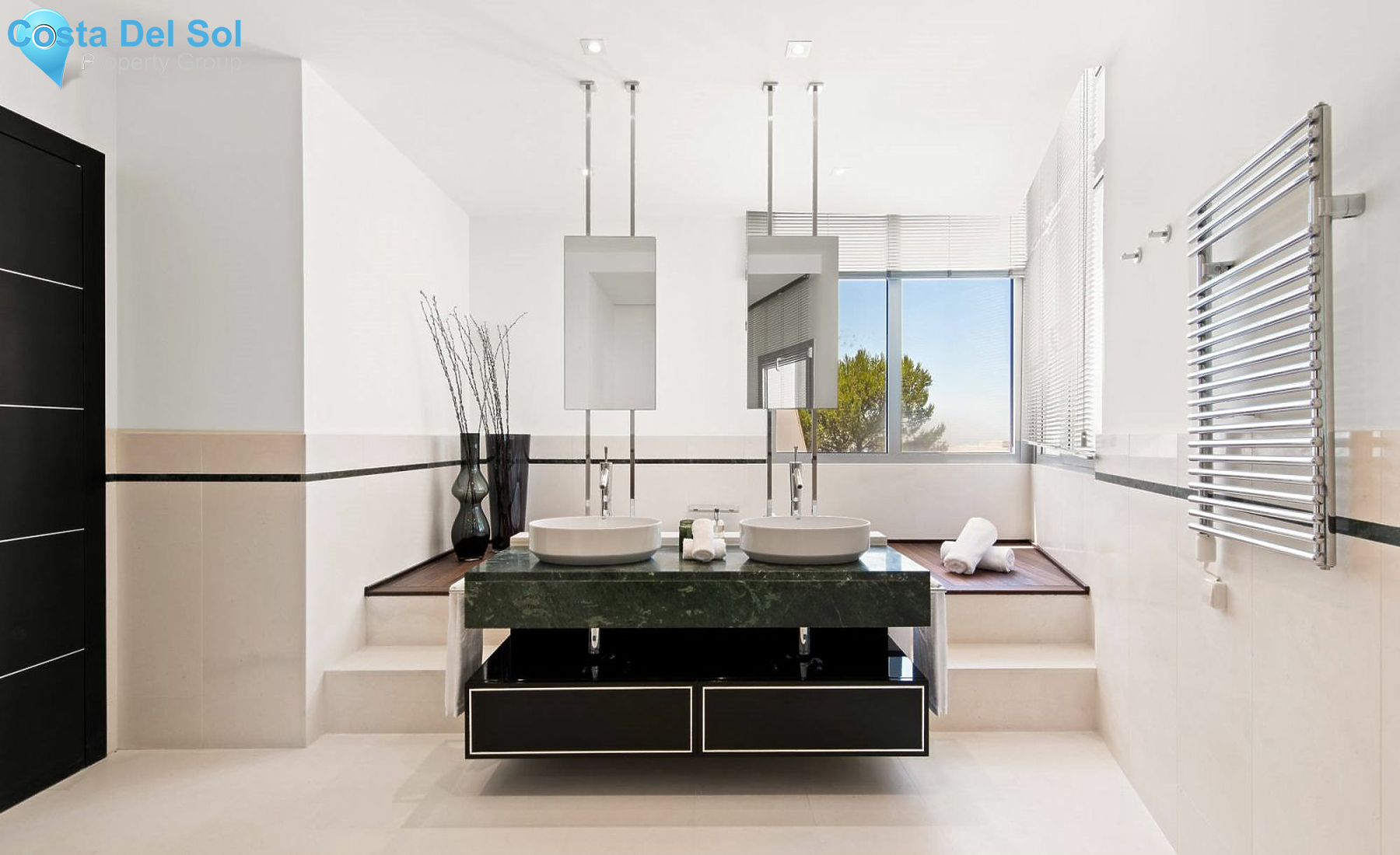 Semi-Detached House in Sierra Blanca-1191623