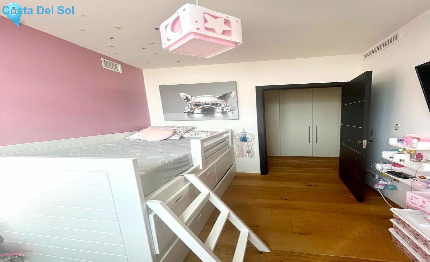 Semi-Detached House in Sierra Blanca-1552109