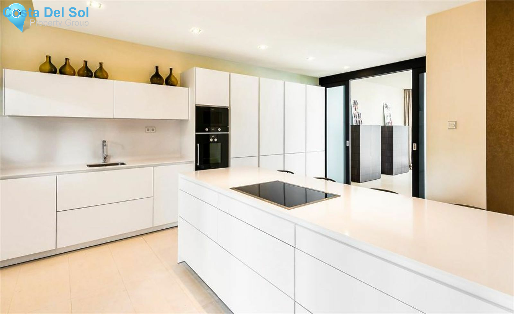 Semi-Detached House in Sierra Blanca-1552111