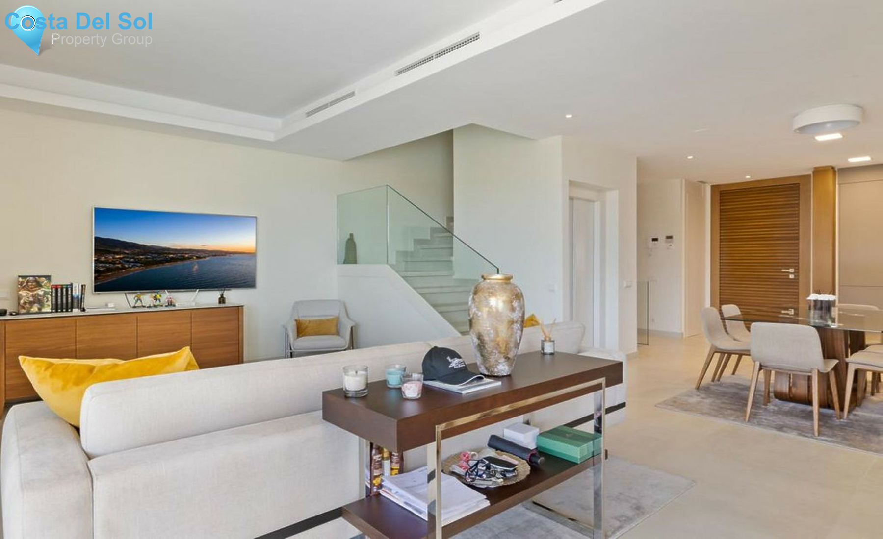 Semi-Detached House in The Golden Mile-1451625