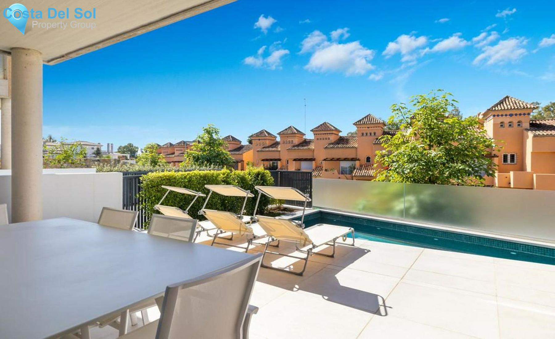 Semi-Detached House in The Golden Mile-1451629