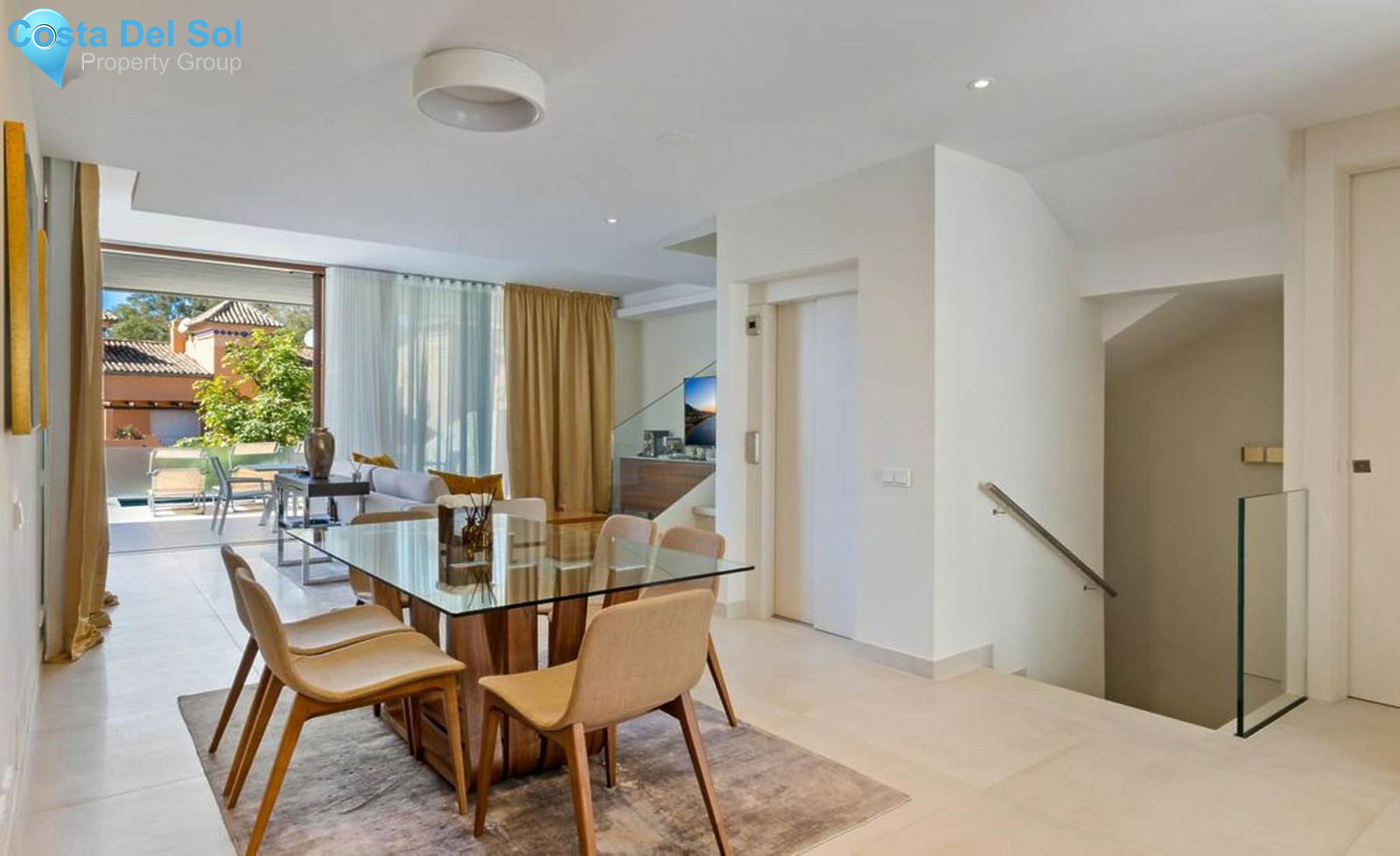 Semi-Detached House in The Golden Mile-1451624