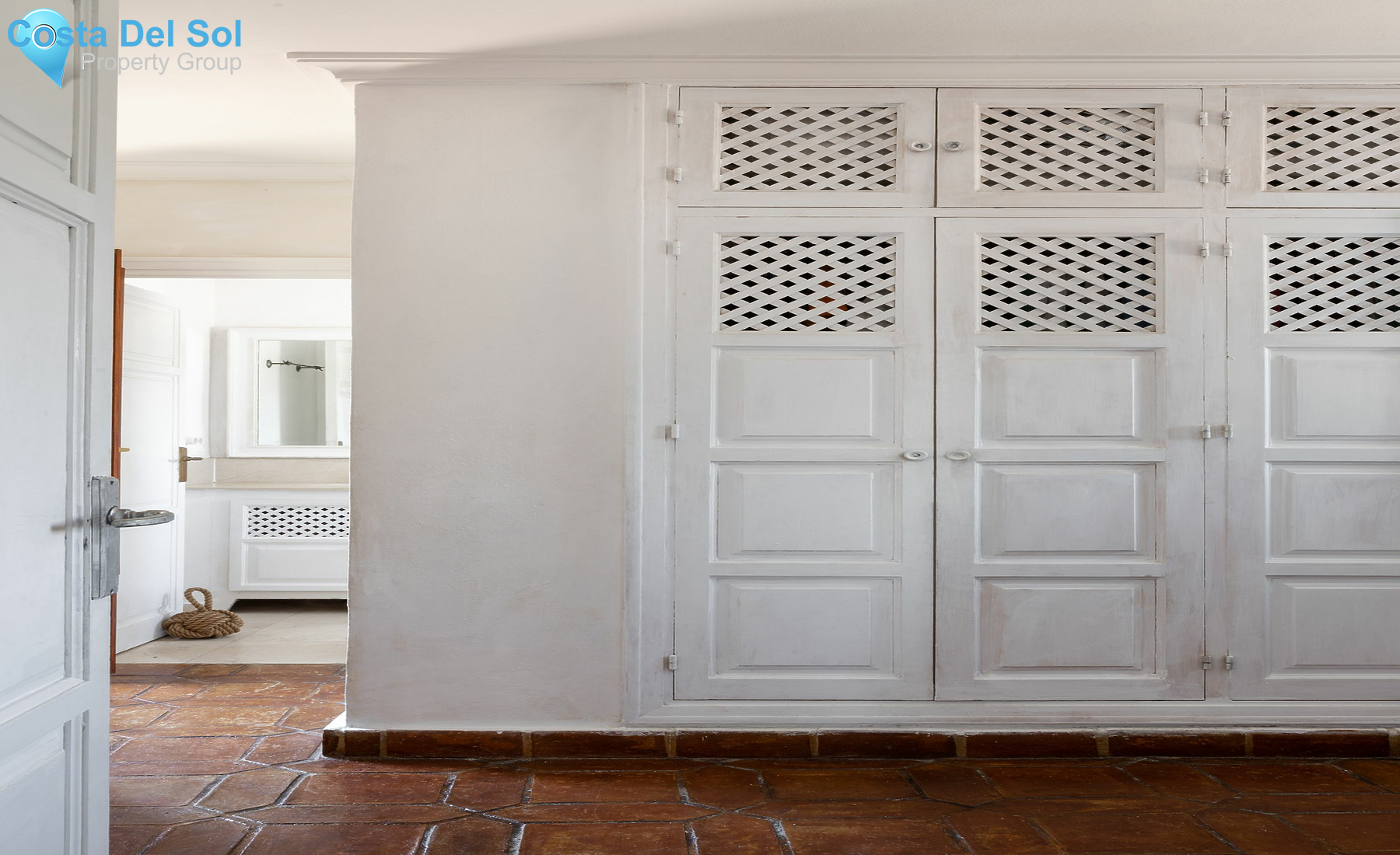 Semi-Detached House in The Golden Mile-1174313