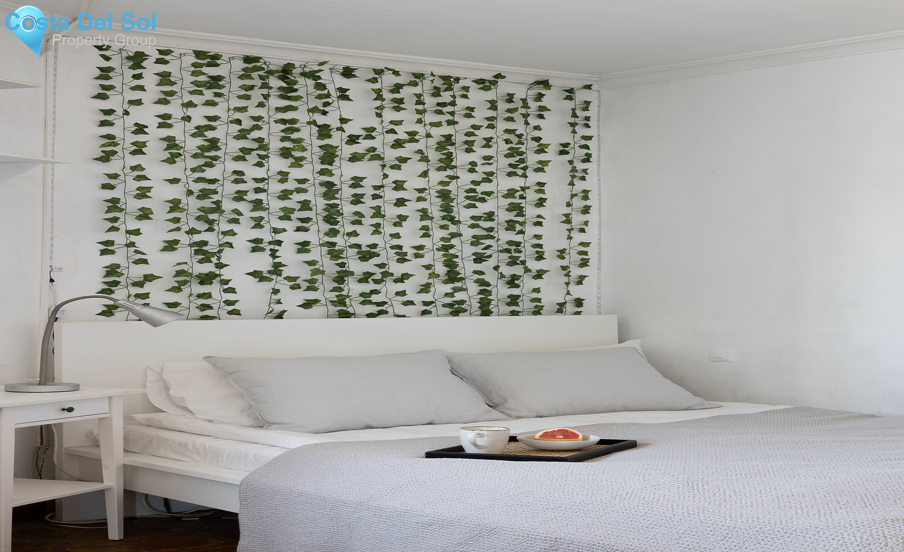 Semi-Detached House in The Golden Mile-1174315