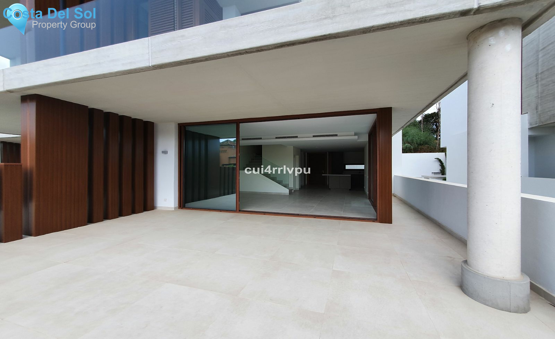 Semi-Detached House in The Golden Mile-1175400