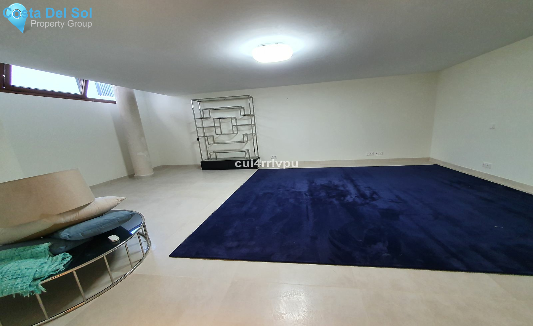 Semi-Detached House in The Golden Mile-1175396