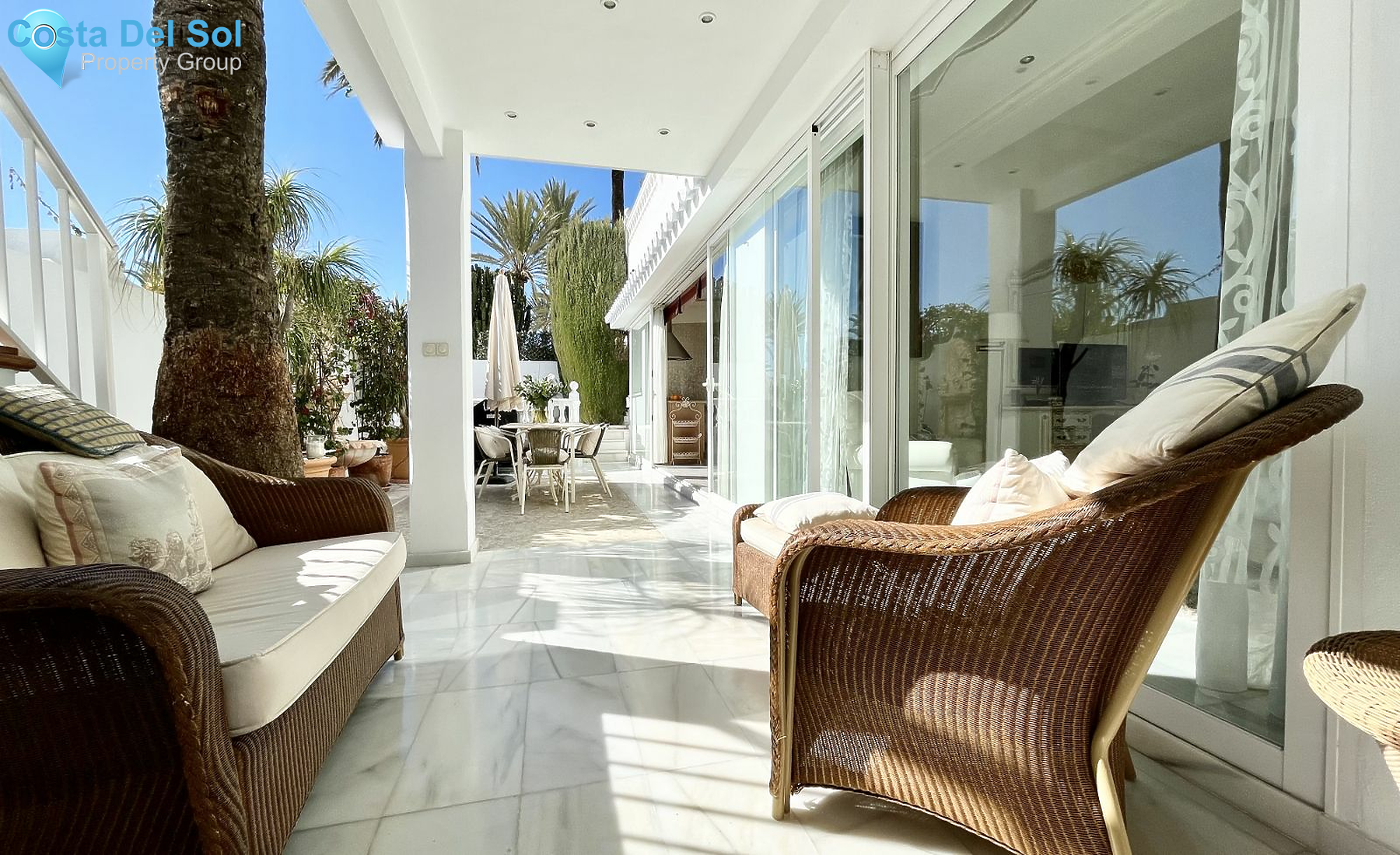 Semi-Detached House in The Golden Mile-1484556