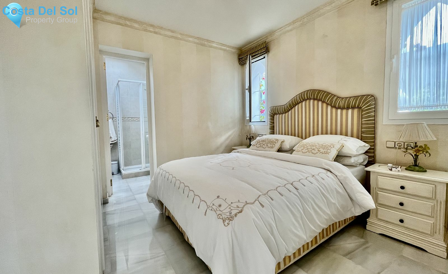 Semi-Detached House in The Golden Mile-1484561