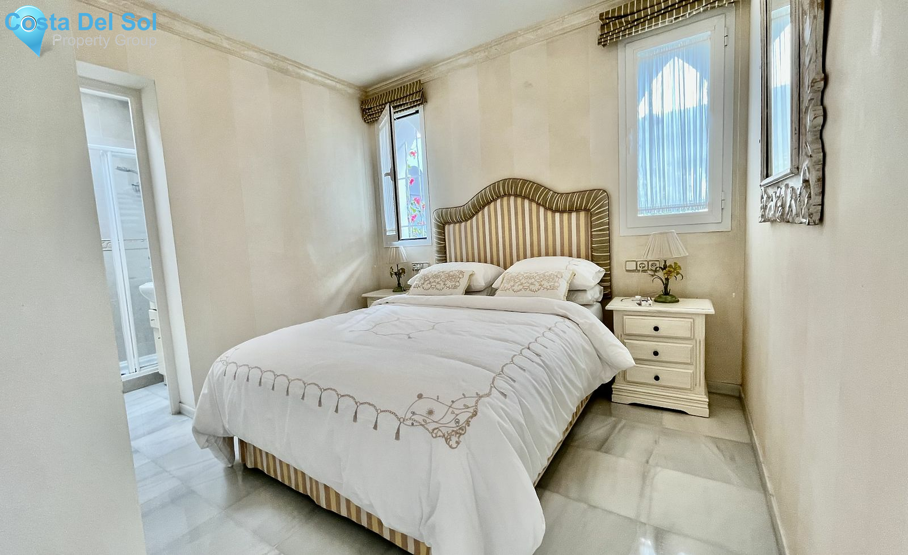 Semi-Detached House in The Golden Mile-1484562