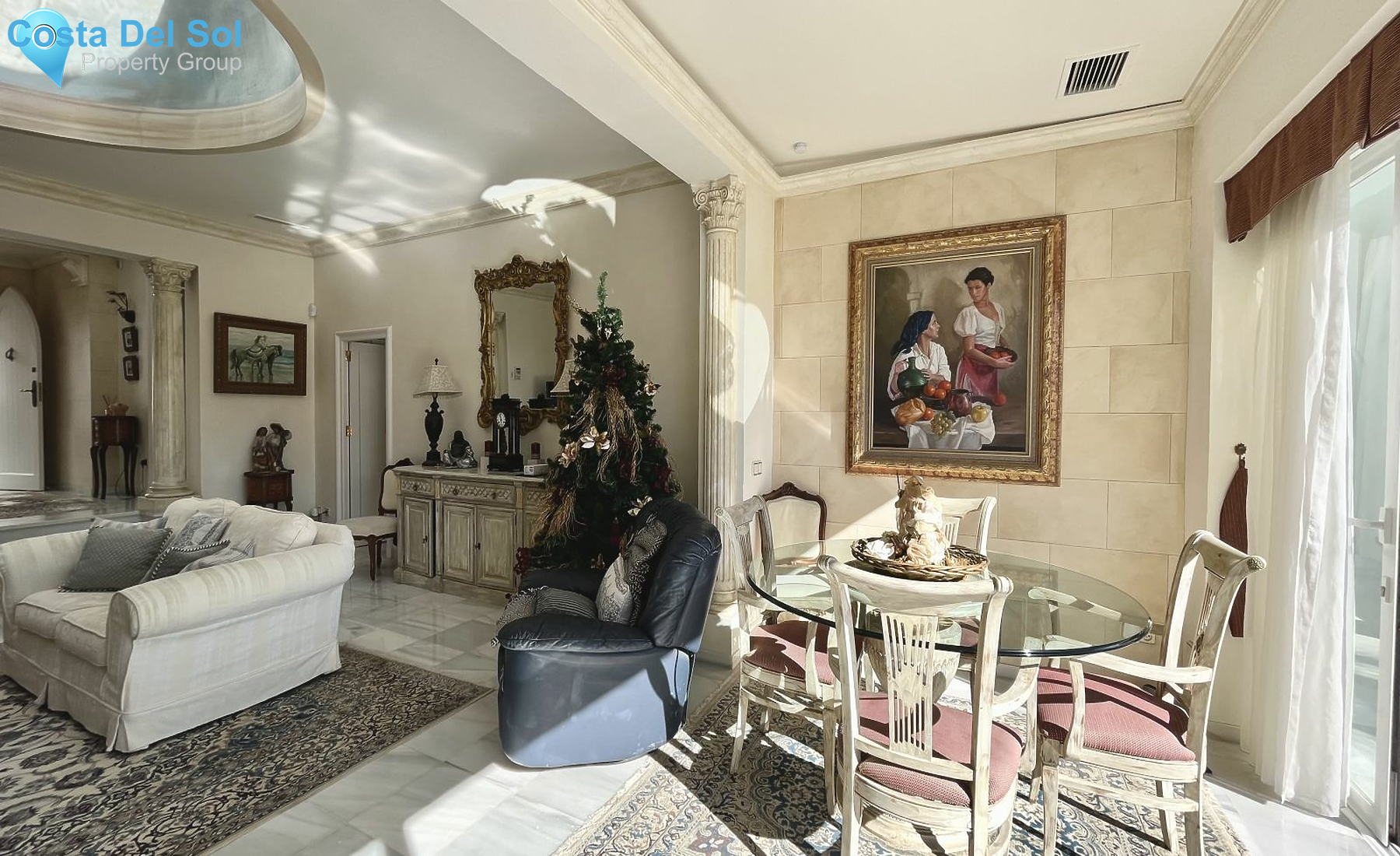 Semi-Detached House in The Golden Mile-1484549