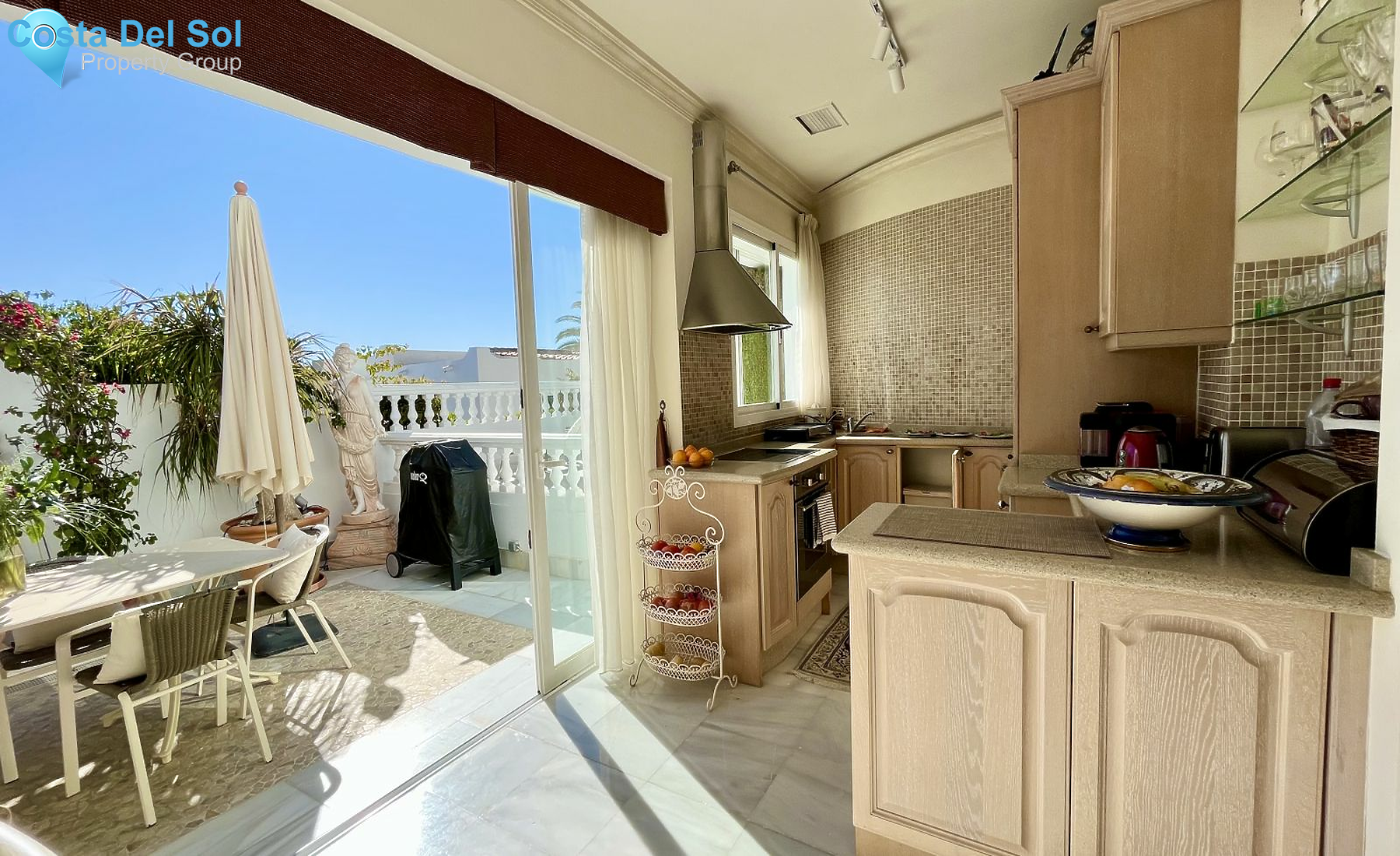 Semi-Detached House in The Golden Mile-1484551