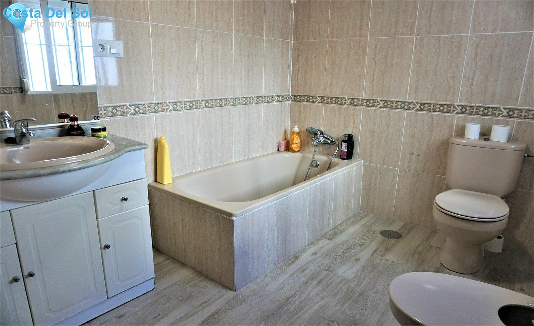 Semi-Detached House in Árchez-1203718